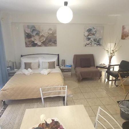 Lavrio Center - Thanasis' Studio Eksteriør bilde